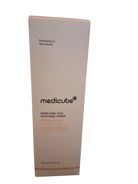 MEDICUBE PDRN PINK CICA SOOTHING TONER